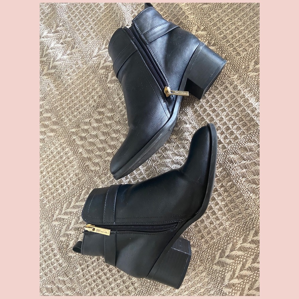 Women’s Short Heel Booties